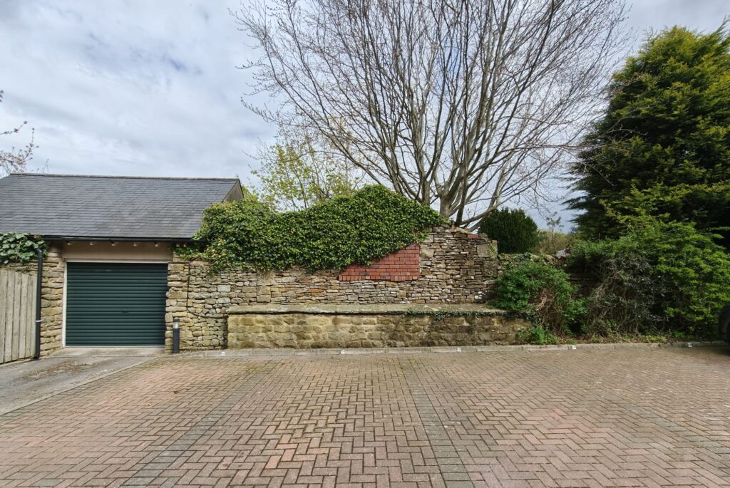 Strands Farm Lane, Hornby, LA2