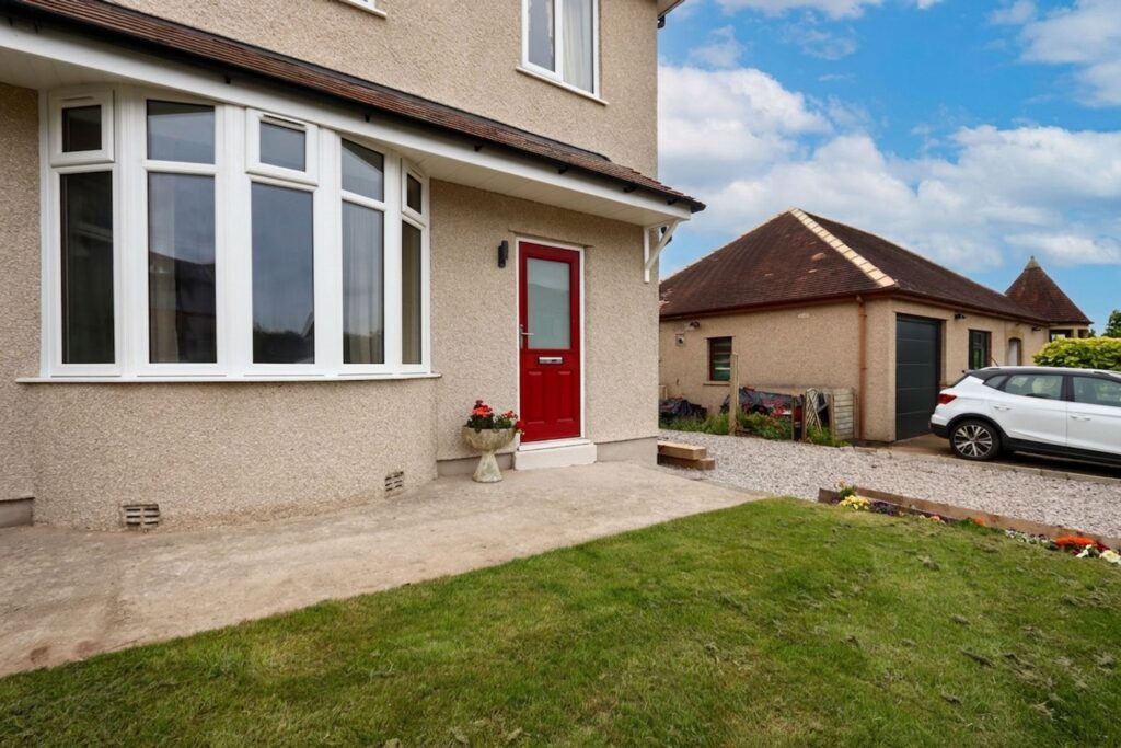 Kenyon Road, Morecambe, LA4