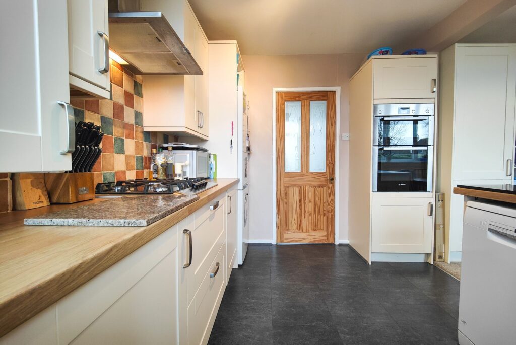 Lowlands Road, Bolton Le Sands, LA5