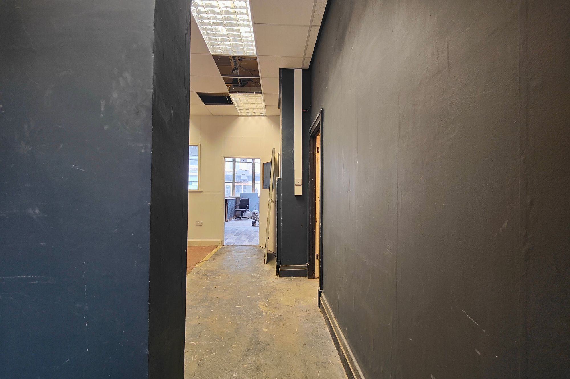 83EustonRd10.jpg