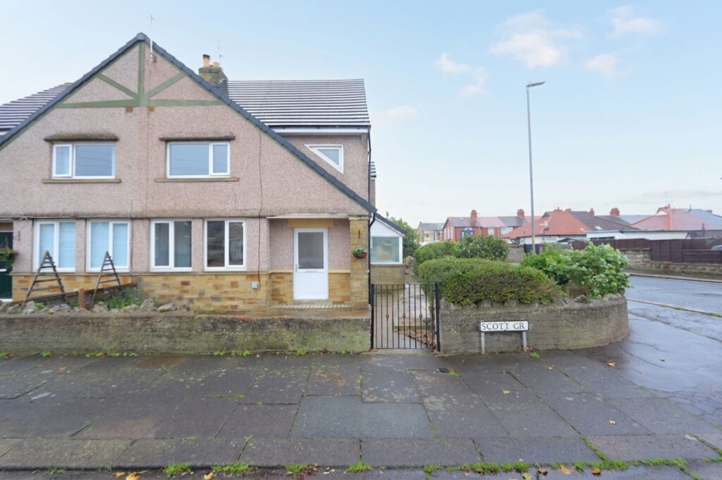 Scott Grove, Morecambe, LA4