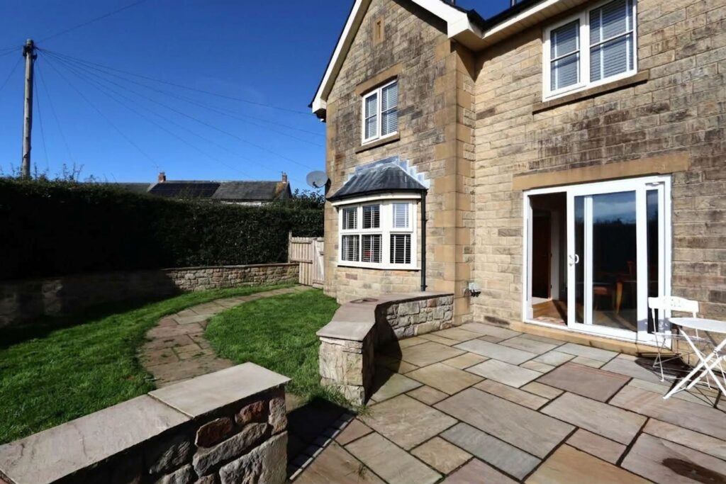 Dolphinholme, Lancaster, LA2